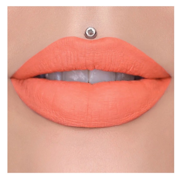 Circus Peanut Velour Liquid Lipstick Jeffree Star New in Box Soft Light Orange - Picture 1 of 2